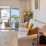 Appartement Awesome 3 Bedroom Apart. W/ 4 Terraces, Pool & Parking *