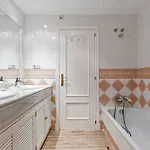 Awesome 3 Bedroom Apart. W/ 4 Terraces, Pool & Parking