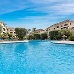 Appartement Awesome 3 Bedroom Apart. W/ 4 Terraces, Pool & Parking Marbella