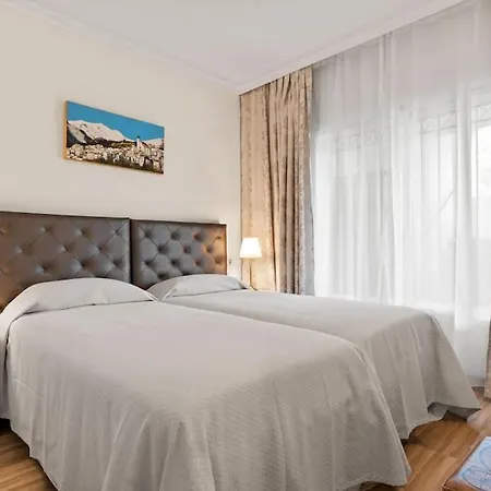 Lejlighed Awesome 3 Bedroom Apart. W/ 4 Terraces, Pool & Parking