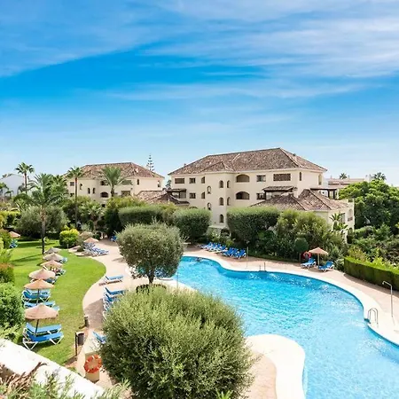 Lejlighed Awesome 3 Bedroom Apart. W/ 4 Terraces, Pool & Parking Marbella
