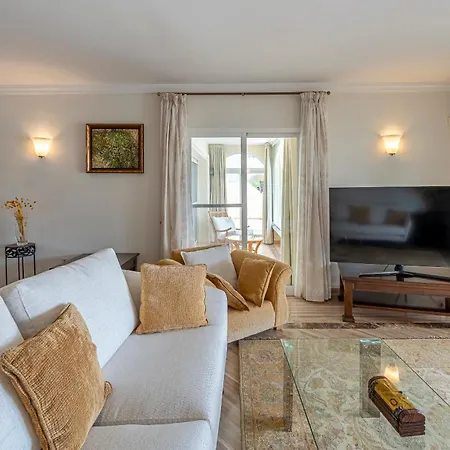 Lejlighed Awesome 3 Bedroom Apart. W/ 4 Terraces, Pool & Parking