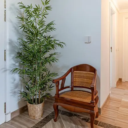 Awesome 3 Bedroom Apart. W/ 4 Terraces, Pool & Parking * 马尔韦利亚