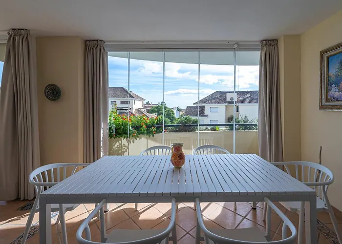 Awesome 3 Bedroom Apart. W/ 4 Terraces, Pool & Parking