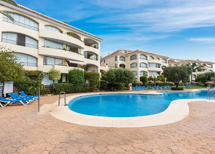 Awesome 3 Bedroom Apart. W/ 4 Terraces, Pool & Parking Апартаменты Марбелья