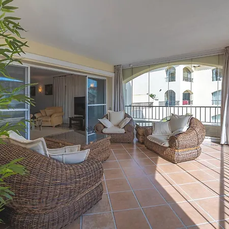 Appartamento Awesome 3 Bedroom Apart. W/ 4 Terraces, Pool & Parking