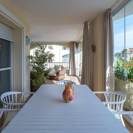 Apartman Awesome 3 Bedroom Apart. W/ 4 Terraces, Pool & Parking *