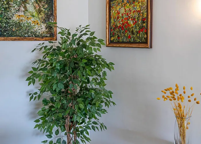 Awesome 3 Bedroom Apart. W/ 4 Terraces, Pool & Parking Apartamento Marbella