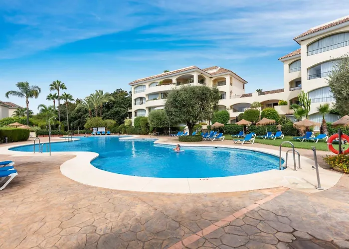 Awesome 3 Bedroom Apart. W/ 4 Terraces, Pool & Parking Apartamento *